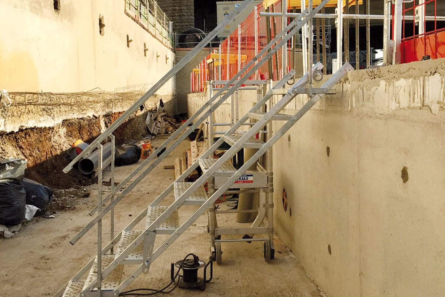 Escalier de chantier provisoire